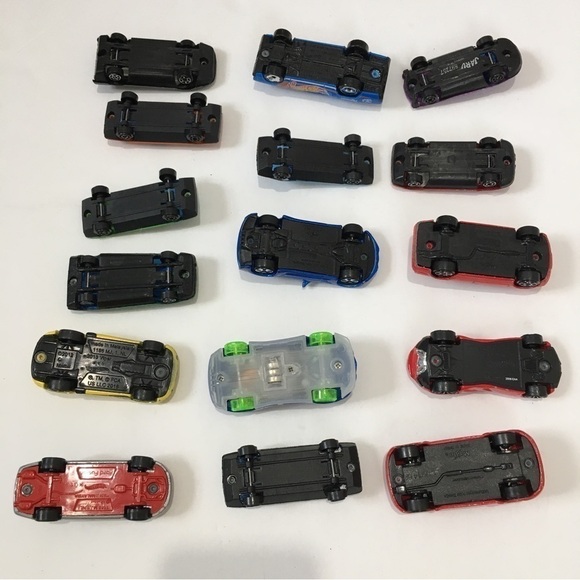 Maisto/Hot wheels Mattel Vehicles Diecast Car Lot of 16 Cars Vehicles - Picture 10 of 14